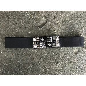 3/$30🌿 BCBG Jewelled Belt